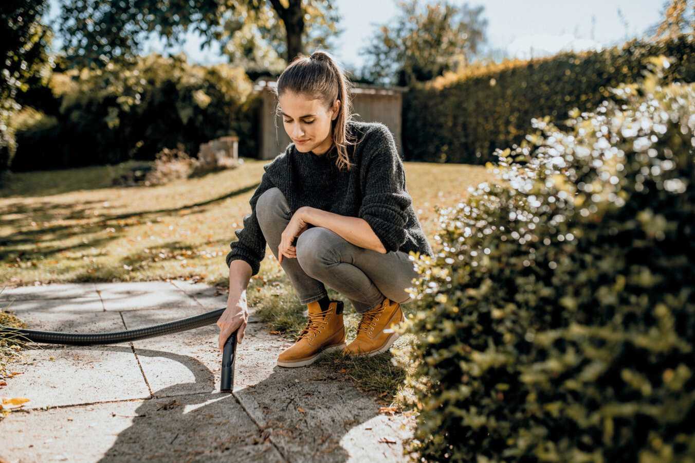 Пылесос с розеткой Karcher WD 3 P (V-17/4/20) фотография 7