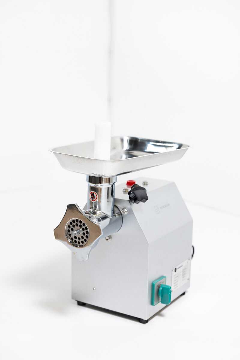 Мясорубка электрическая HURAKAN HKN-12SC фотография 12