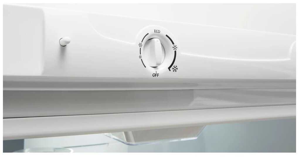 Холодильник Indesit DS 3201W фотография 2