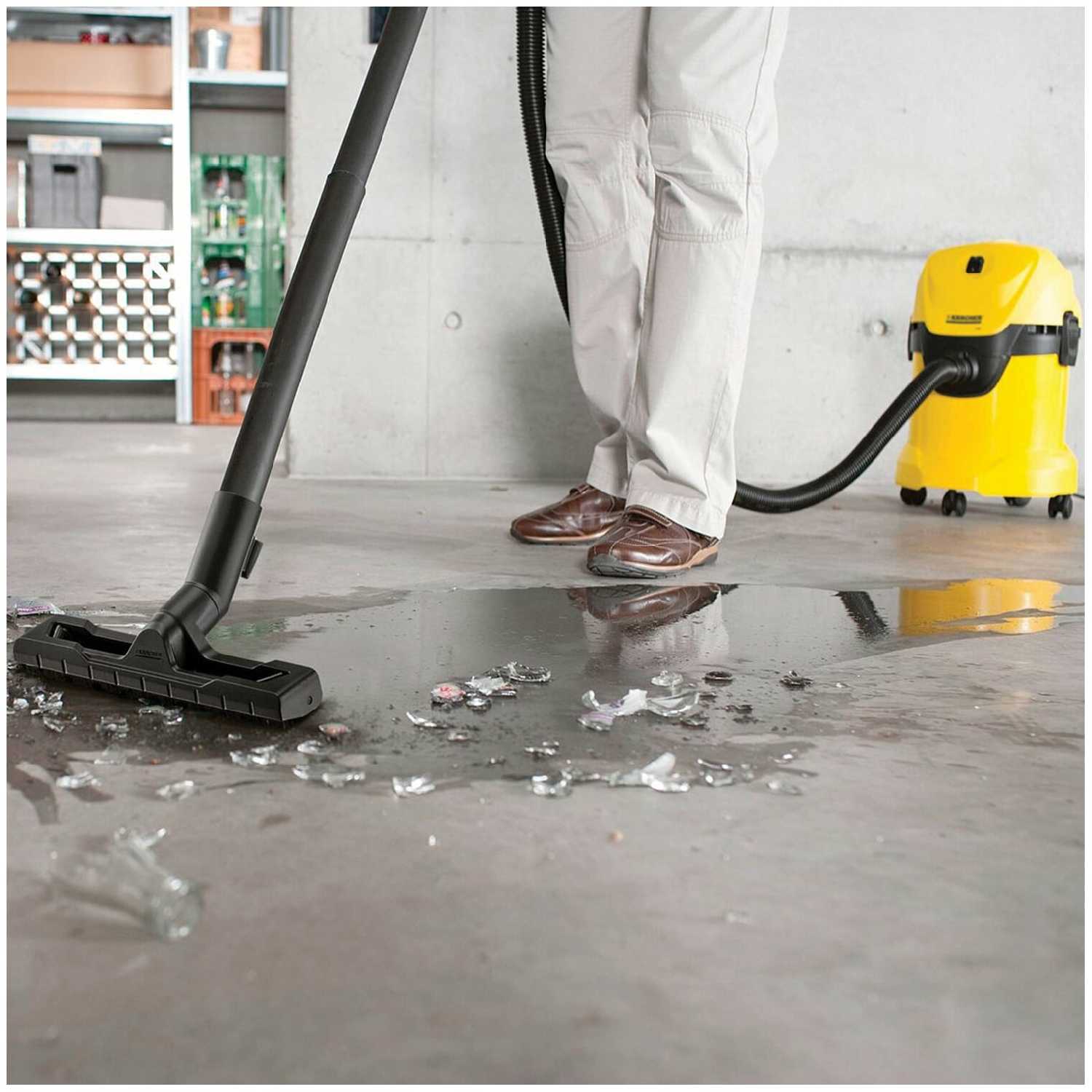 Пылесос промышленный KARCHER WD 2 (1000 Вт) фотография 18