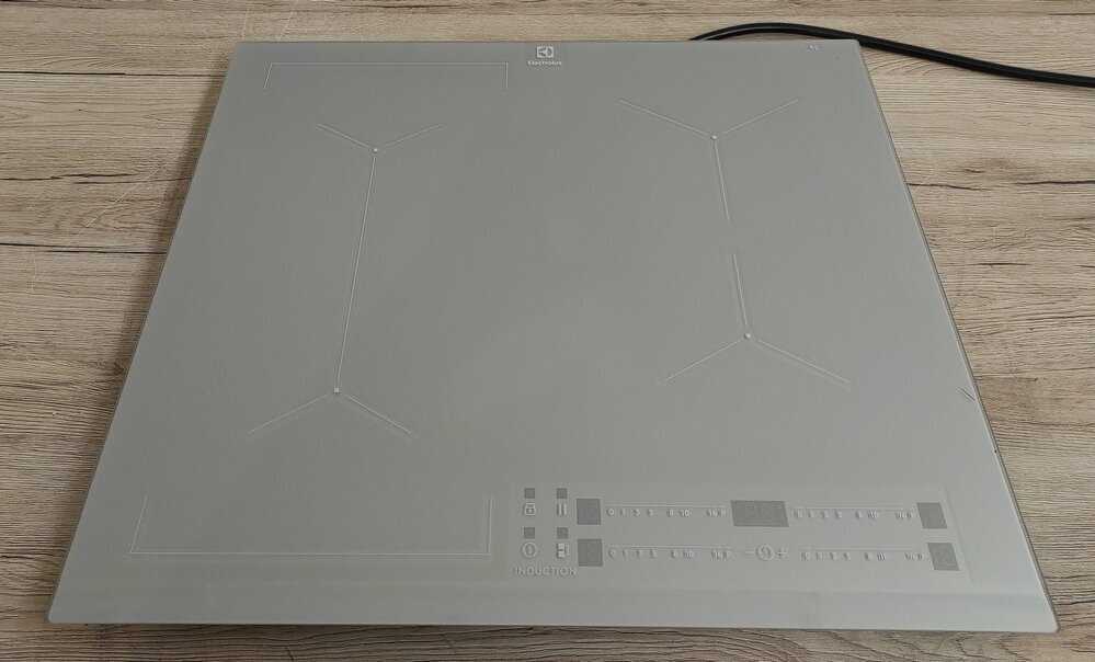 Индукционная варочная панель Electrolux EIV 63440 (63440 BS) фотография 3