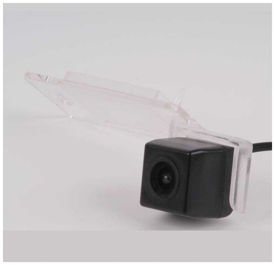 Штатная камера заднего вида Vizant для VW Touareg BMW 5 (9523 1458) фотография 1