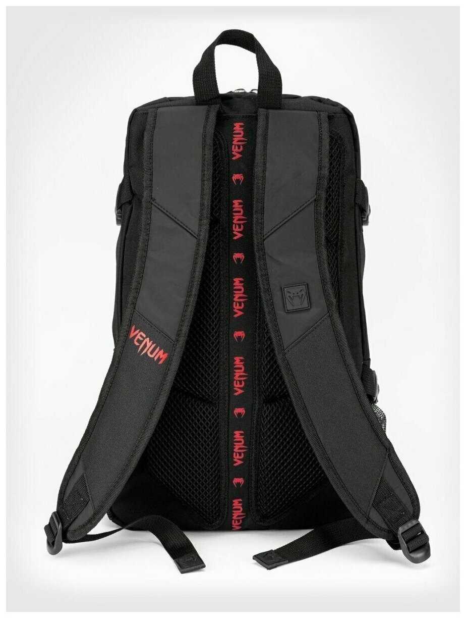 Рюкзак Venum Challenger Pro Evo Black/Red фотография 2