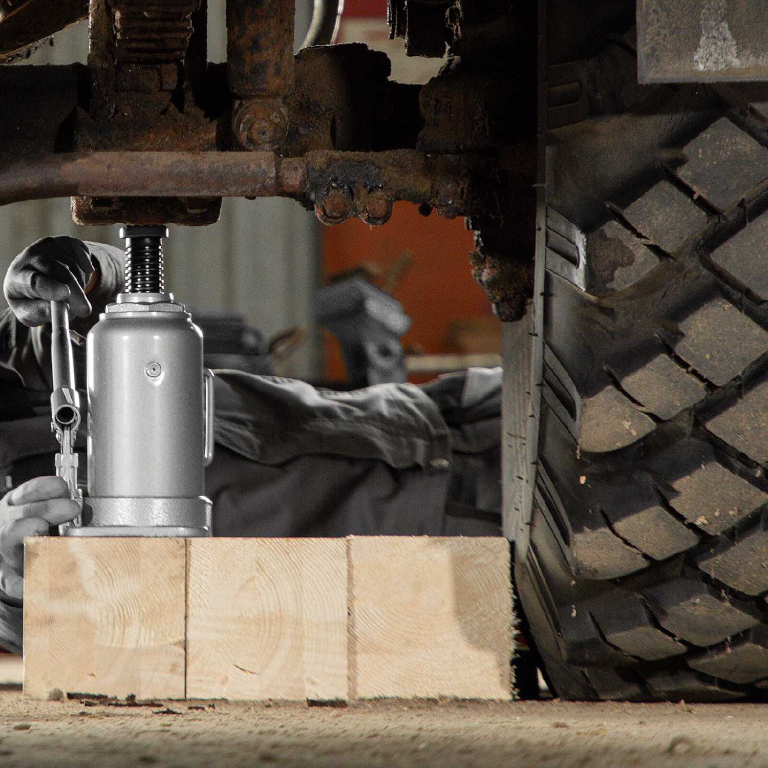 Домкрат бутылочный гидравлический Matrix Домкрат бутылочный гидравлический для мототехники (50731) фотография 6