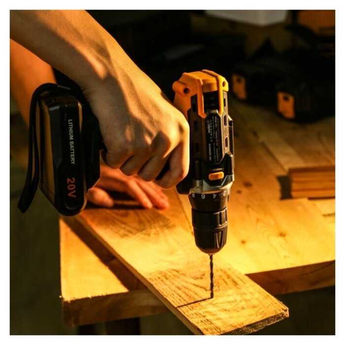 Аккумуляторная дрель-шуруповерт DEKO DKCD20FU 063-4179 фотография 6
