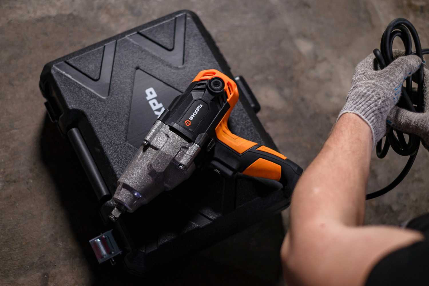 Сетевой гайковерт ВИХРЬ ГС-1100, 1100 Вт фотография 13