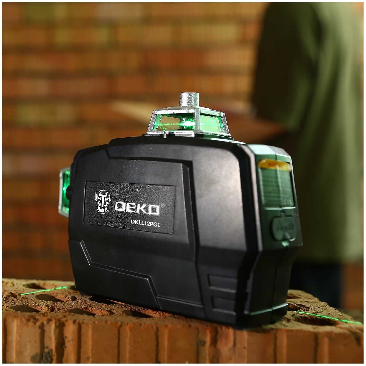 Лазерный уровень DEKO DKLL12PG1 SET2 PREMIUM (065-0235-1) со штативом фотография 8