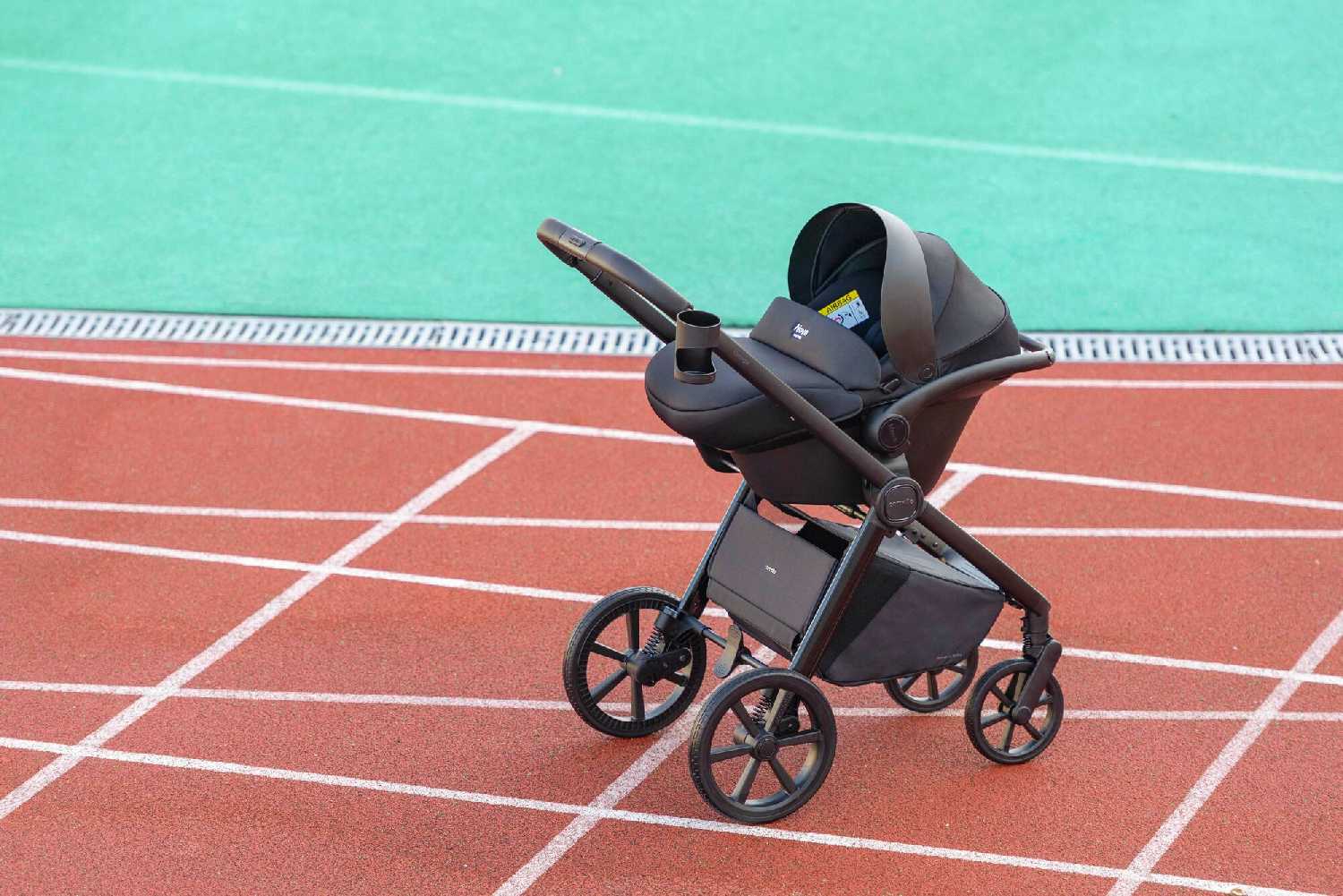 Автолюлька Carrello Nova Grey Line (0+ I-Size) фотография 13