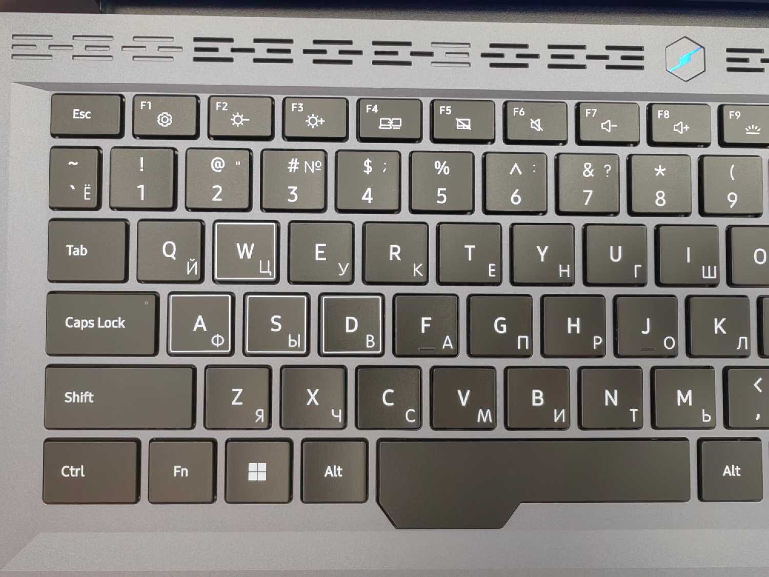 Ноутбук Mесhrevo Dragon 16 Pro (R7-7745HX, RTX4060) фотография 14