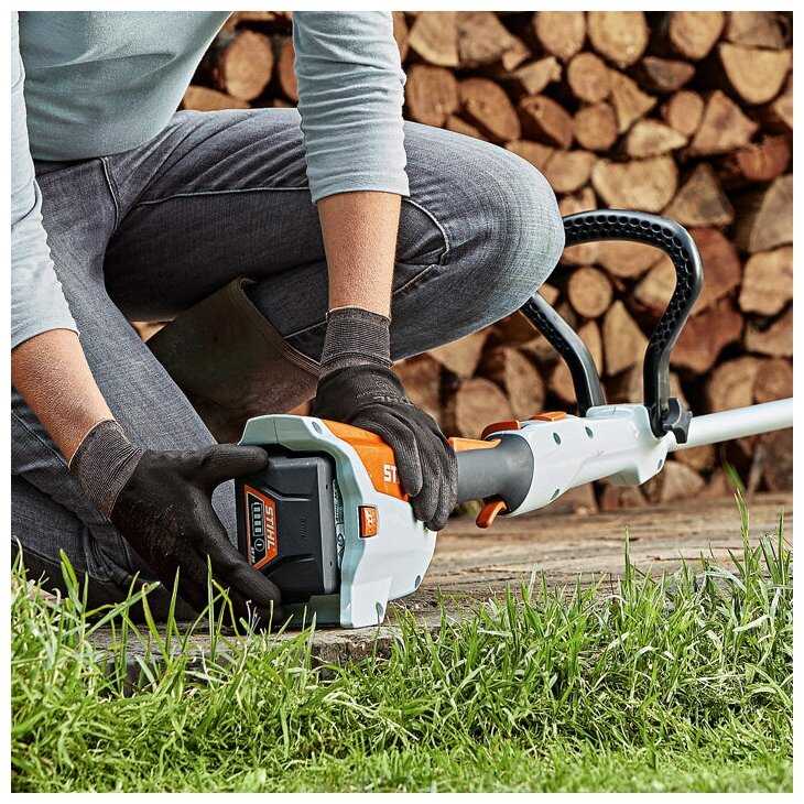 Триммер аккумуляторный STIHL FSA 57 Set (АК 10, AL 101) фотография 16
