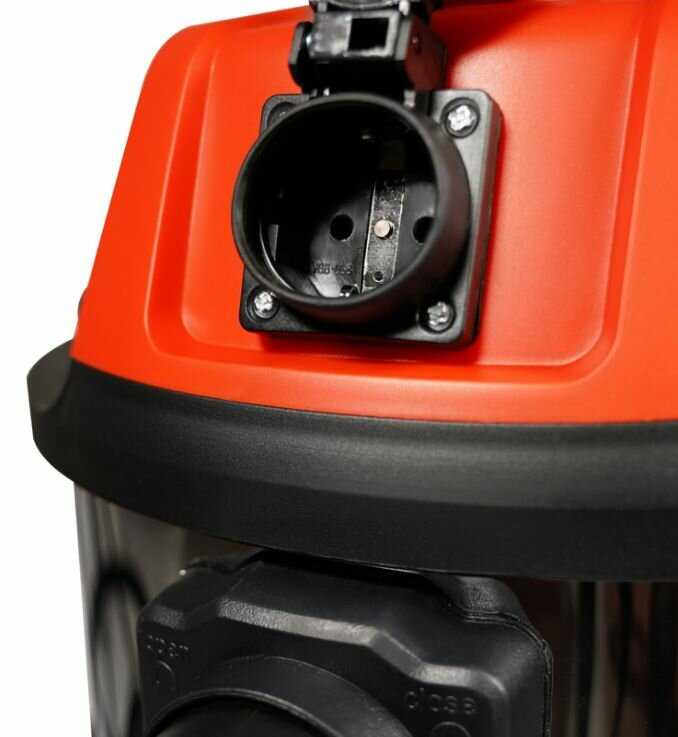 Строительный пылесос Brait BVC-30 (1400 Вт, 30 л, шланг 3 м) фотография 9