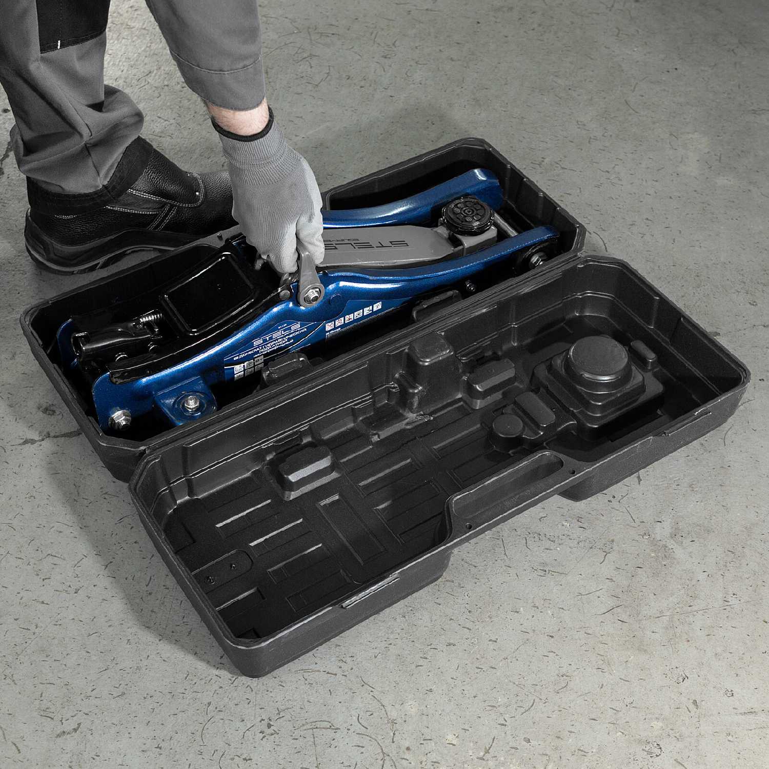 Домкрат подкатной гидравлический Stels Low Profile (51130) фотография 17