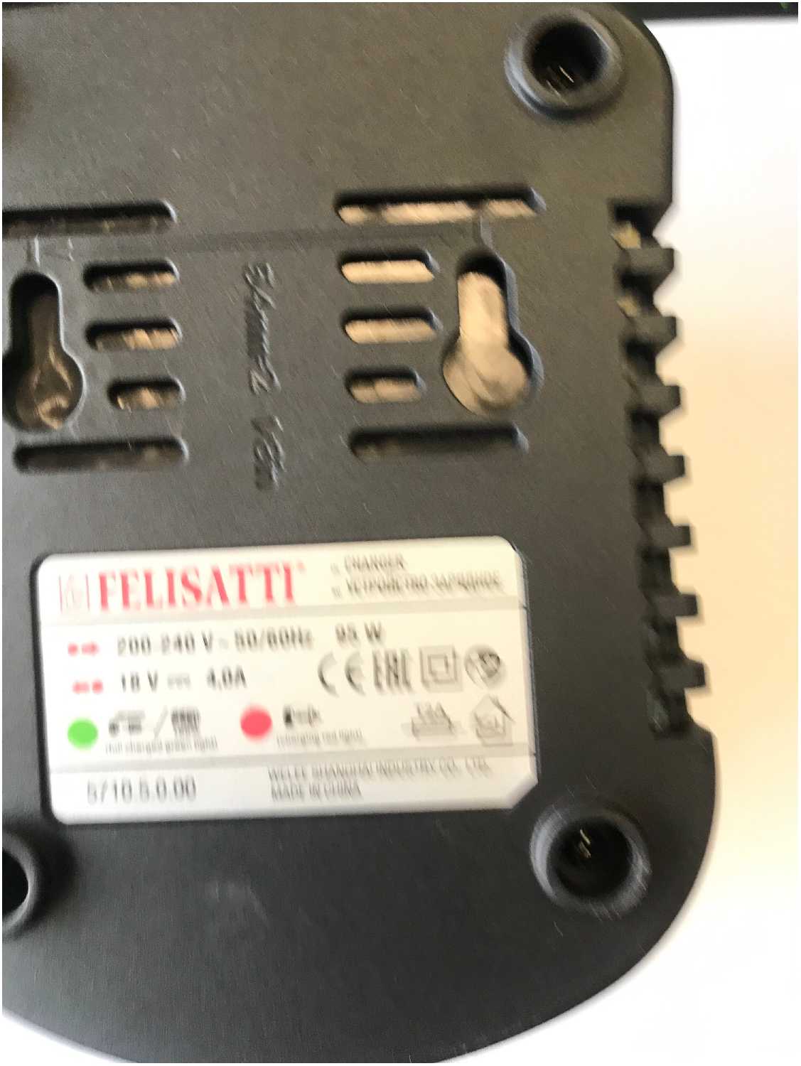 Зарядное устройство для интерскол и Felisatti F59110 -ЗУ-4А\ЛЗ. Зарядное устройство Felisatti ЗУ-4А/Л3 фотография 1