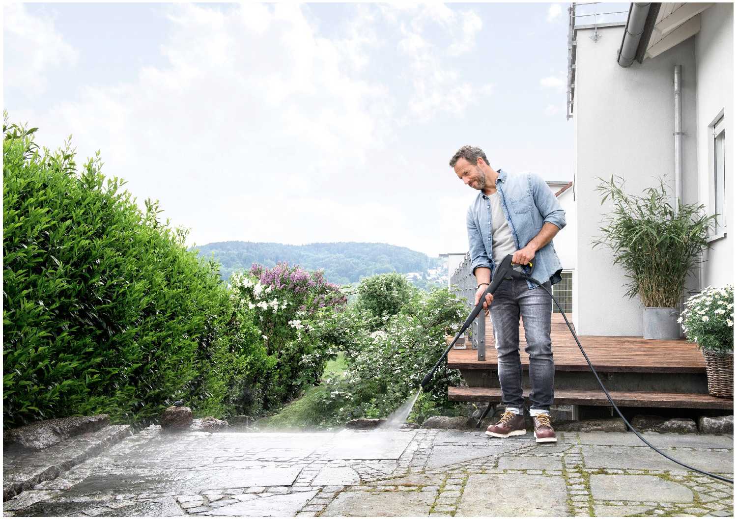 Мойка высокого давления Karcher K 4 Compact (1.679-400.0) фотография 5