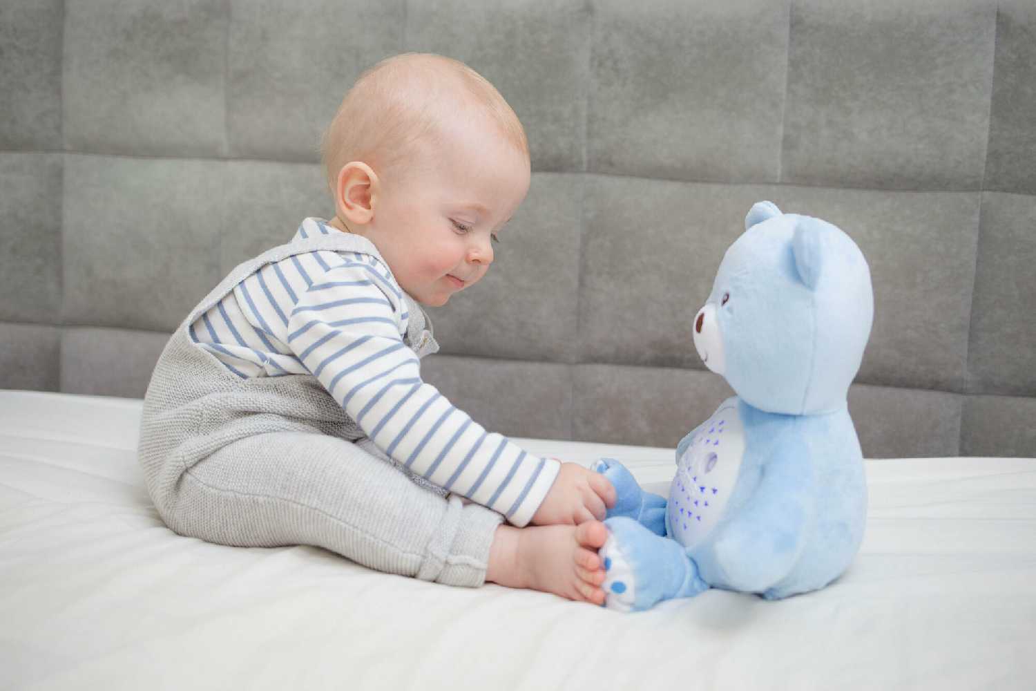 Игрушка мягкая Chicco Мишка музыкальный фотография 22