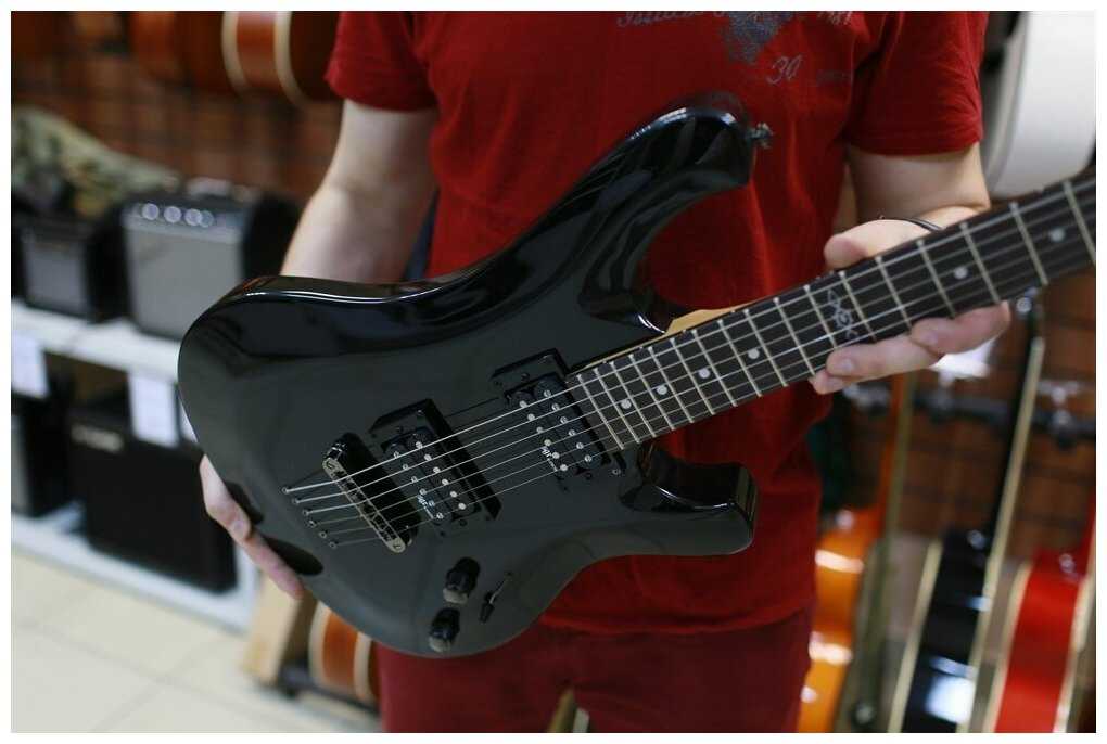 Schecter SGR 006 BLK электрогитара с чехлом, черная фотография 2