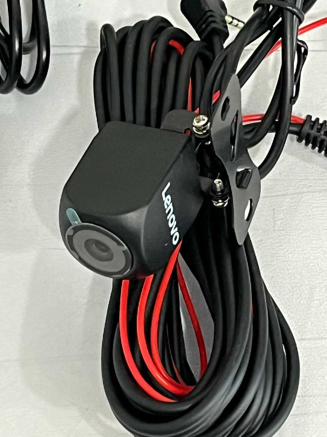 Видеорегистратор Lenovo V7 фотография 4
