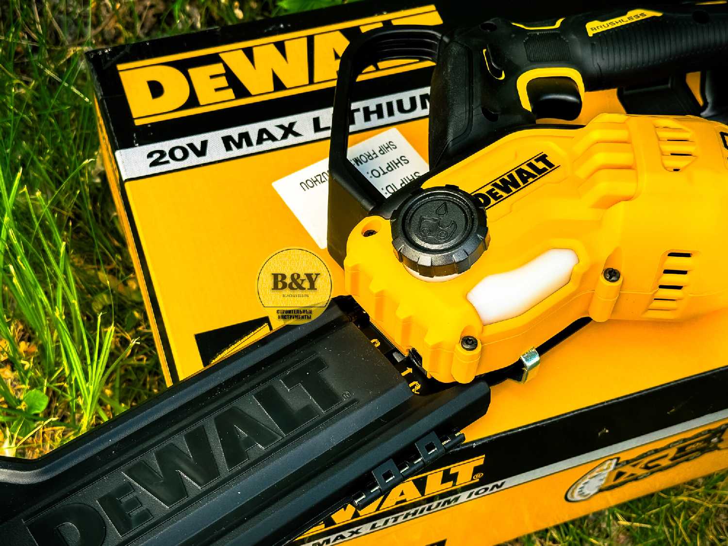 Аккумуляторная пила DeWALT Цепная пила (DCMPS520N) фотография 9