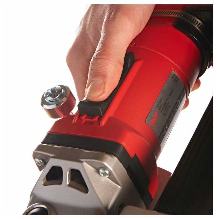 Штроборез Milwaukee WCE 30 фотография 4