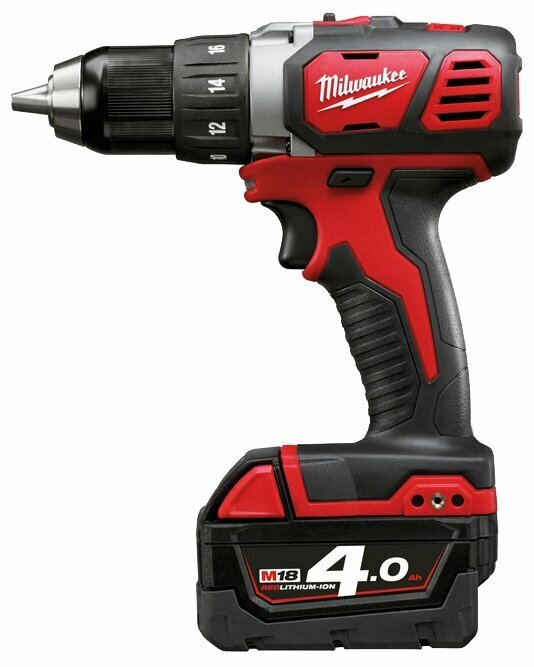 Аккумуляторная дрель-шуруповерт Milwaukee M18 BDD-402C