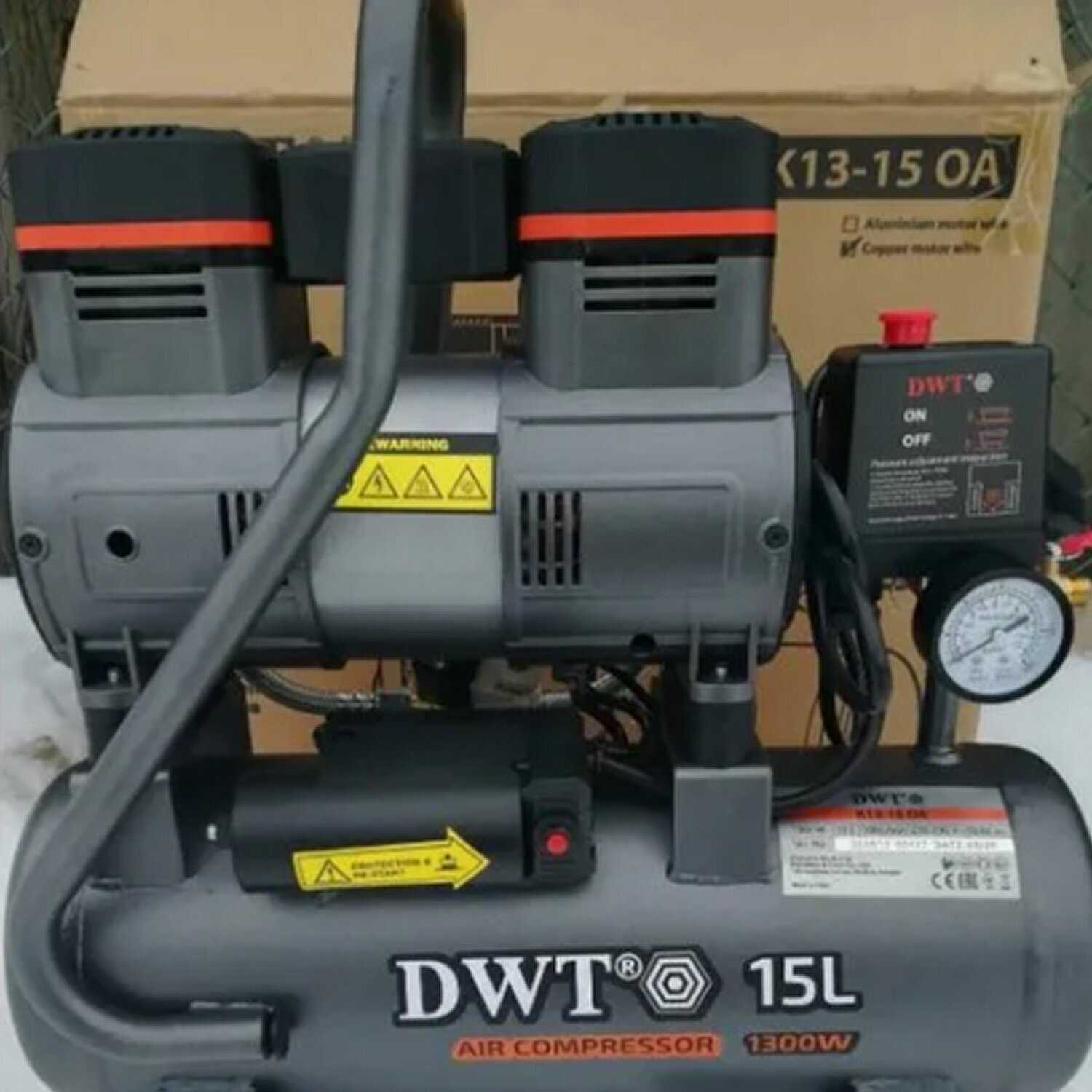 Безмасляный компрессор DWT K13-30 OA-CU фотография 1