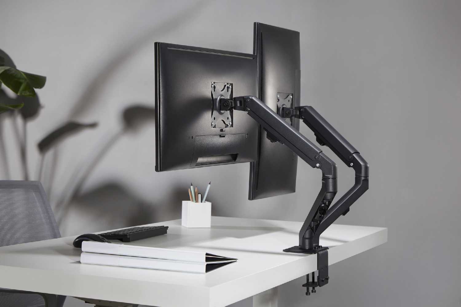 Кронштейн для мониторов Ultramounts UM729 фотография 8