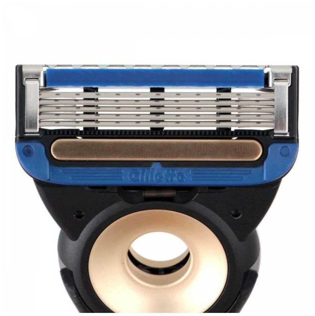 Бритвенный станок Gillette Labs Heated Razor + 10 сменных кассет фотография 3