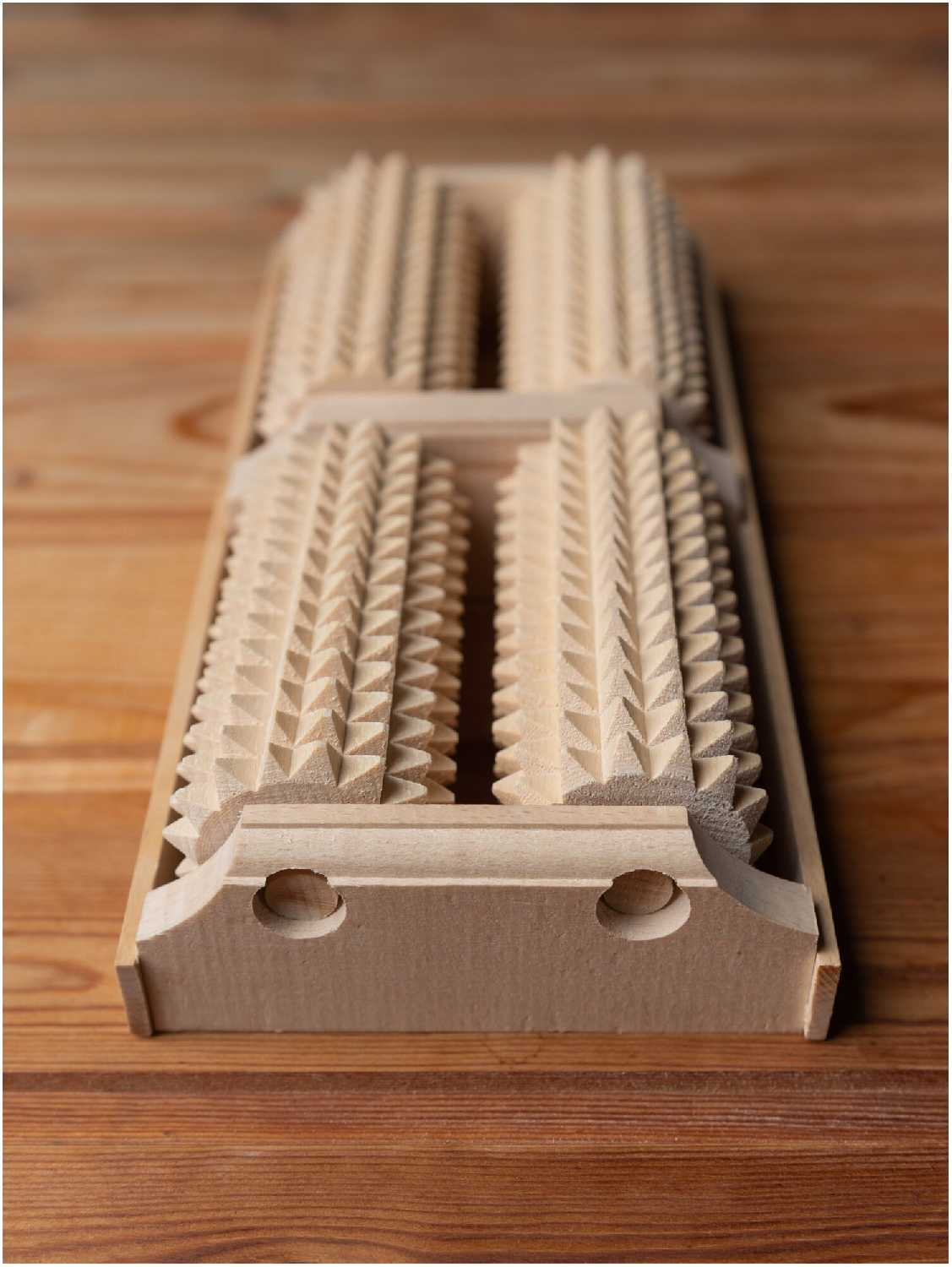 Массажер для стоп деревянный массажер для ног фотография 2