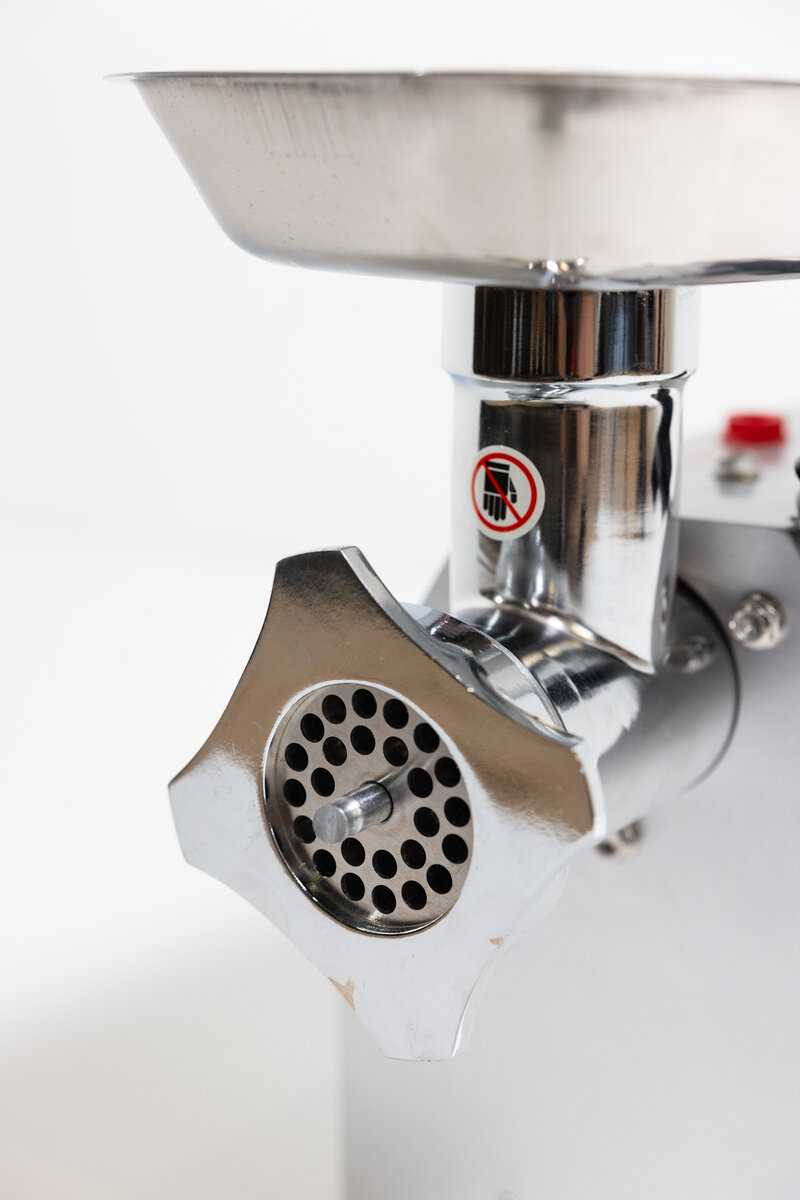 Мясорубка электрическая HURAKAN HKN-12SC фотография 18