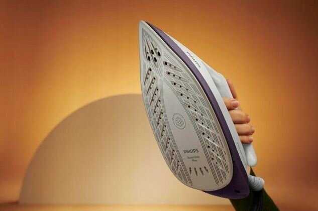 Парогенератор для одежды Philips PerfectCare 6000 (PSG6020/30) фотография 1