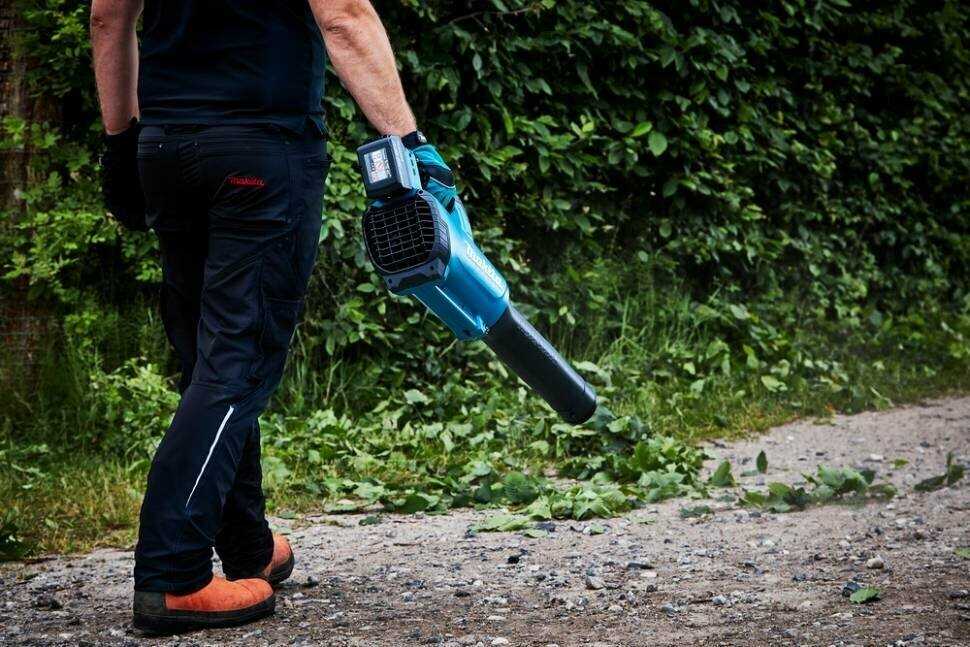 Аккумуляторная воздуходувка Makita DUB184Z фотография 12
