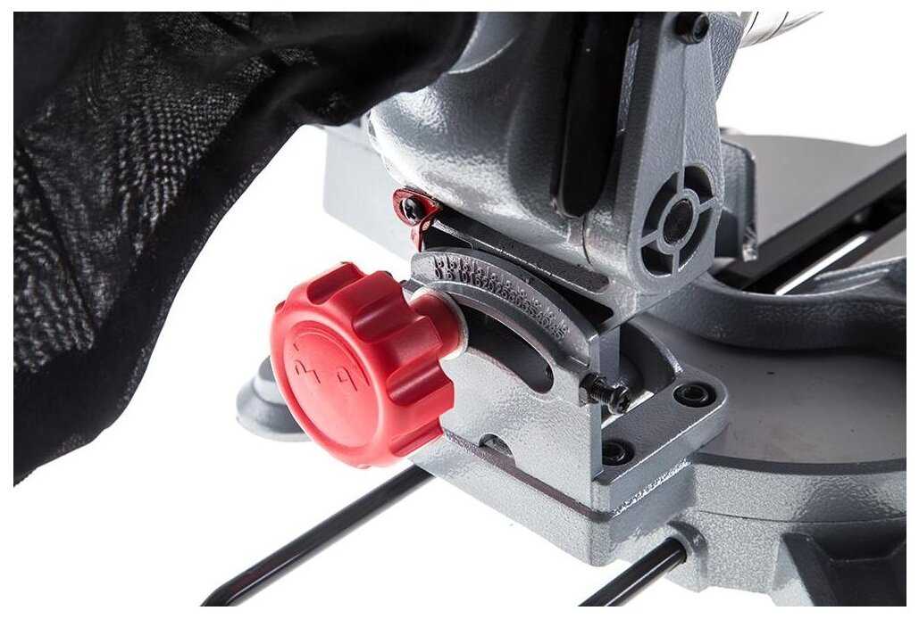 Торцовочная сетевая пила ДИОЛД ПТД-1,3М-210 фотография 10