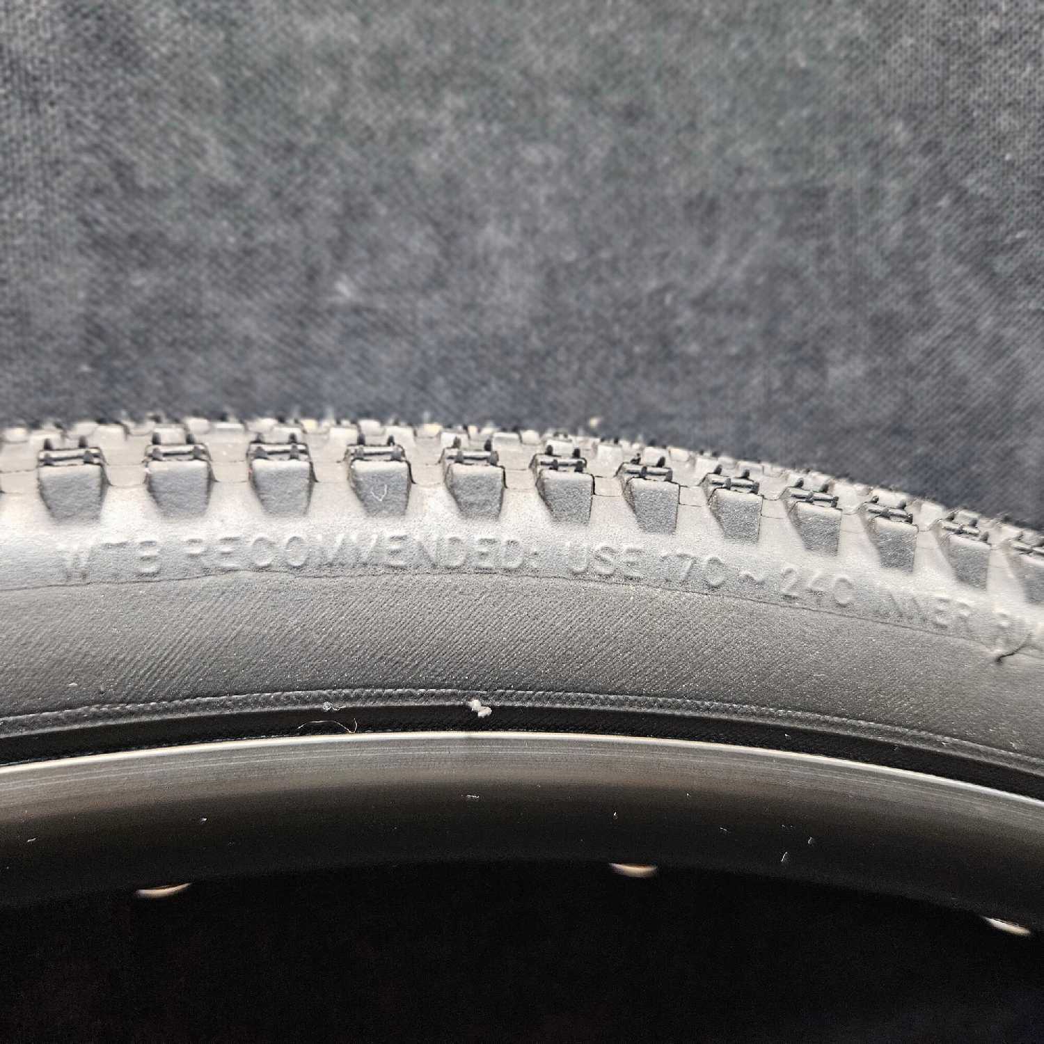 Покрышка WTB Riddler 700x37c (TSC Tubeless / Dual DNA Compound) фотография 6