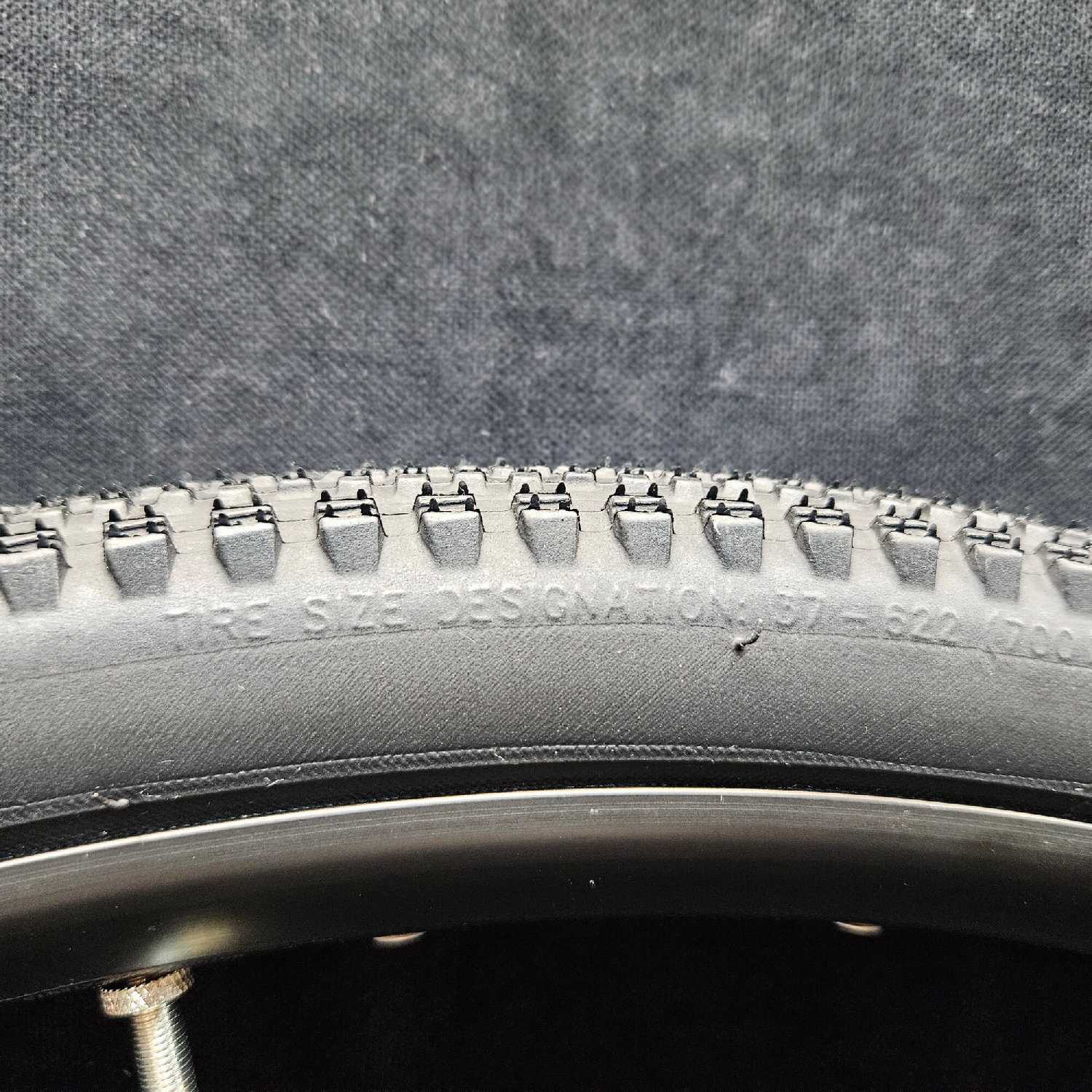 Покрышка WTB Riddler 700x37c (TSC Tubeless / Dual DNA Compound) фотография 7