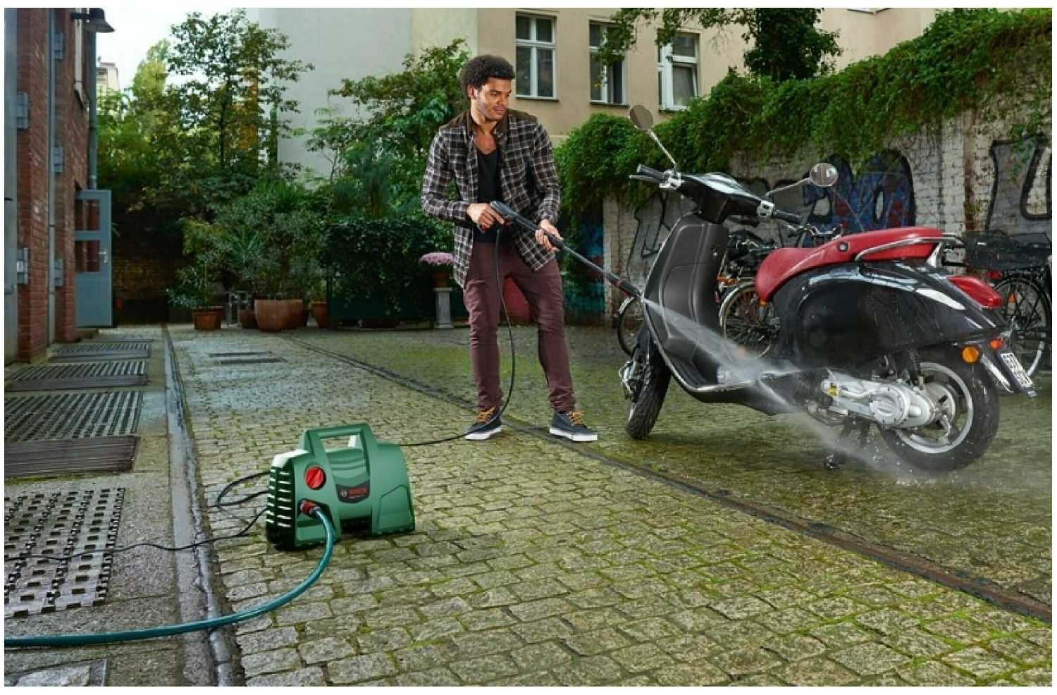 Мойка высокого давления BOSCH EasyAquatak 100 Long Lance фотография 4