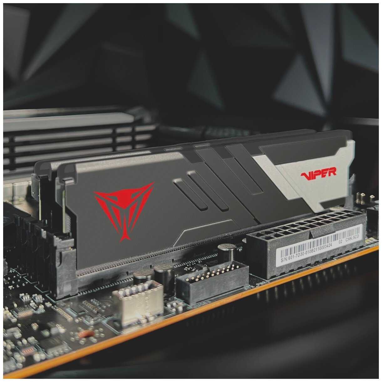 Оперативная память Patriot Memory VIPER Venom 16 ГБ DDR5 DIMM CL40 (PVV516G560C40K) фотография 5
