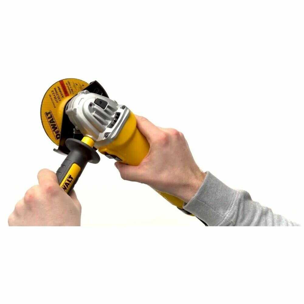 Угловая шлифмашина DeWalt DWE4217 фотография 8