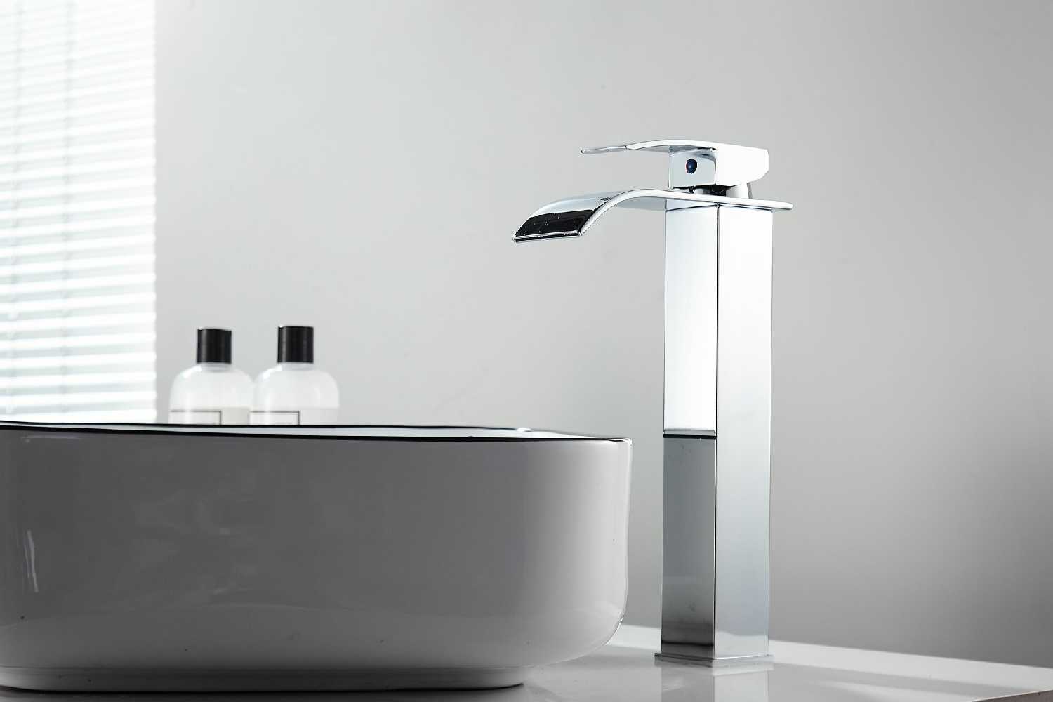 Смеситель для ванны и раковины Оружейная фотография 26