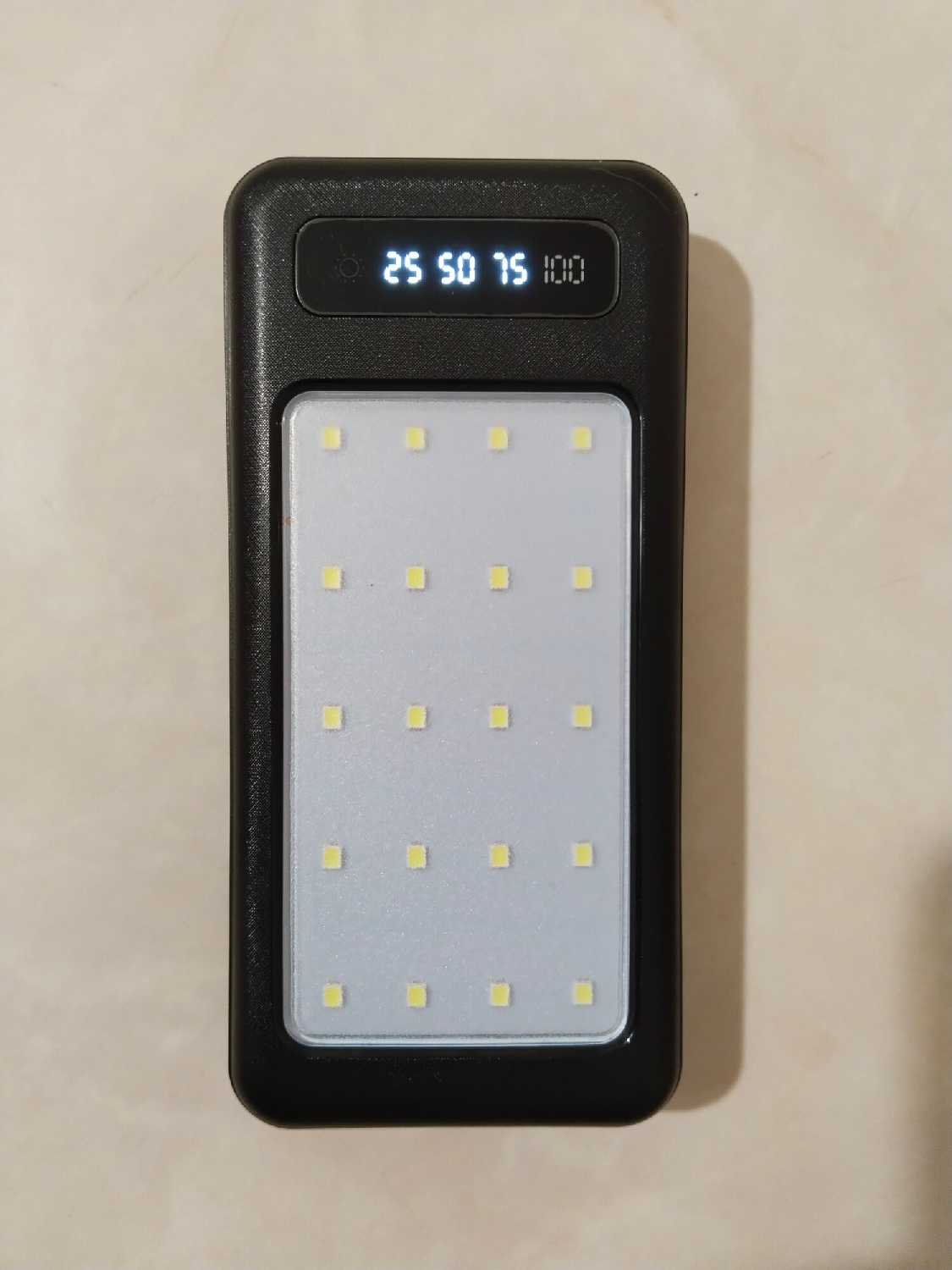 Powerbank Повербанк с фонариком и прожектором фотография 4