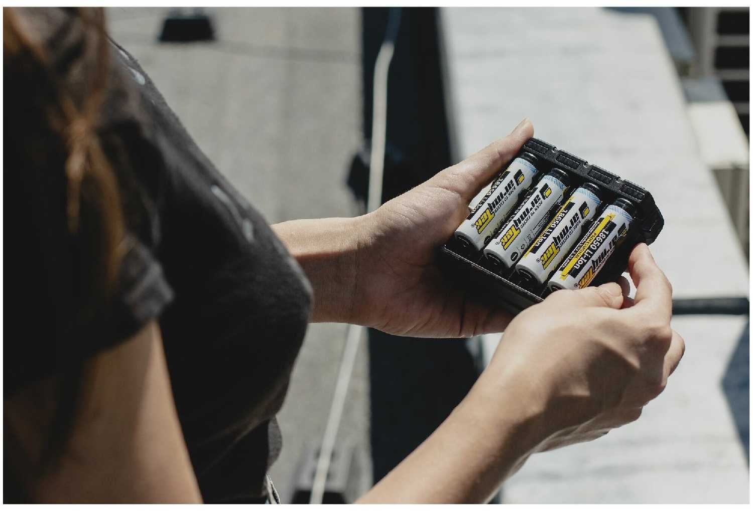 Зарядное устройство ArmyTek Handy C1 Pro фотография 8