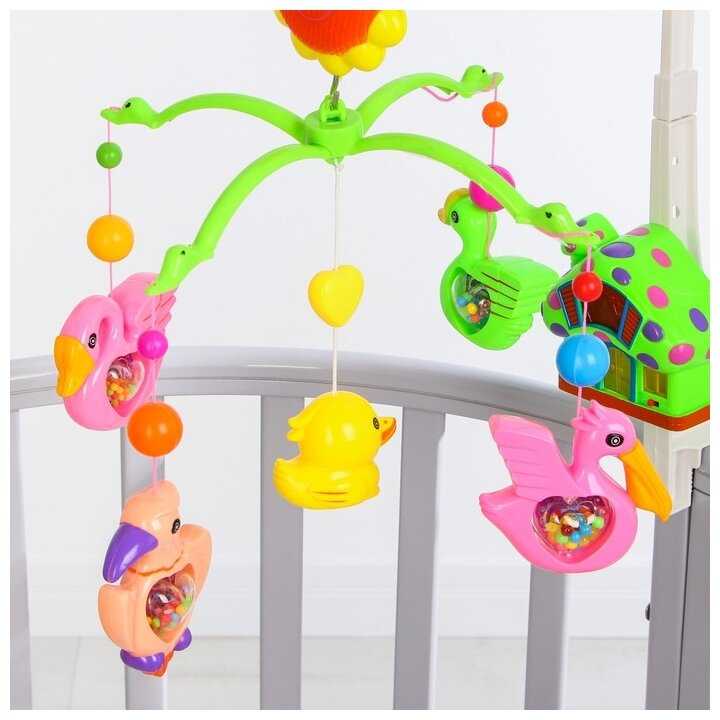 Механический мобиль Крошка Я Пряничный домик. Птички-погремушки, 2810184 фотография 2