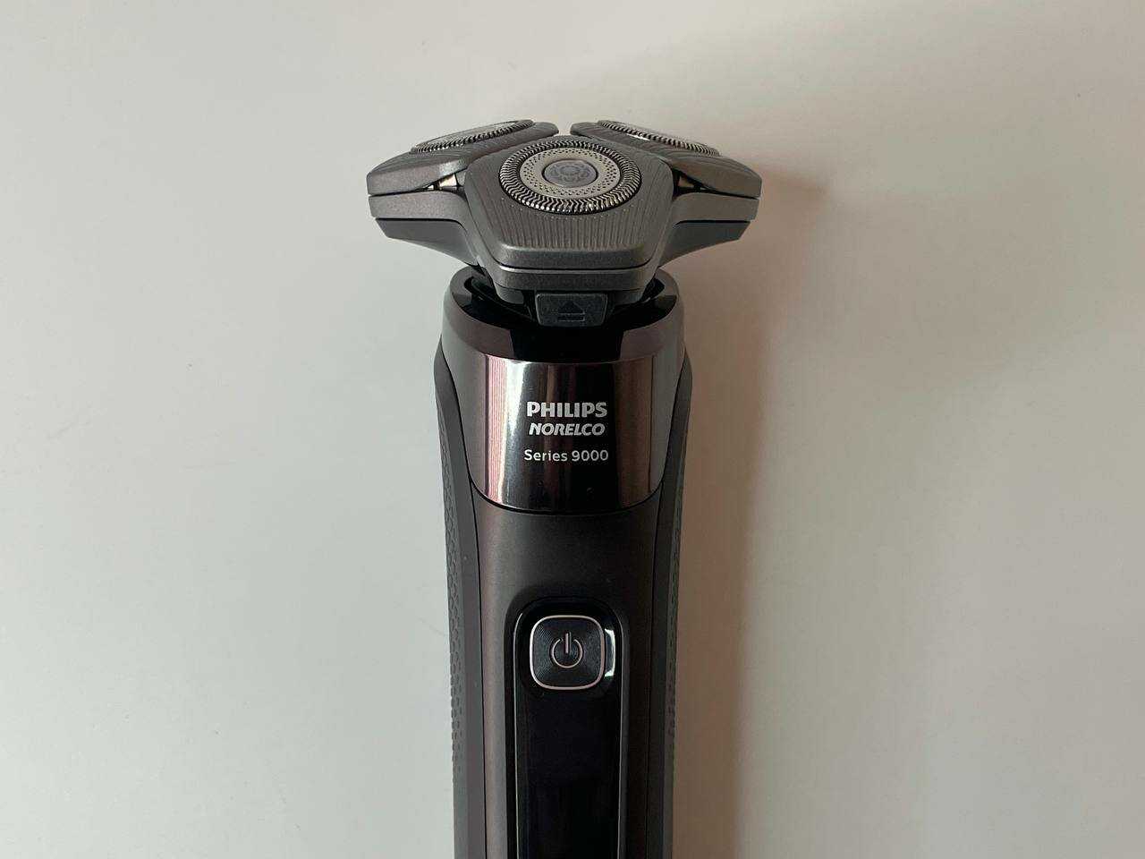 Электробритва Philips S9606 фотография 6
