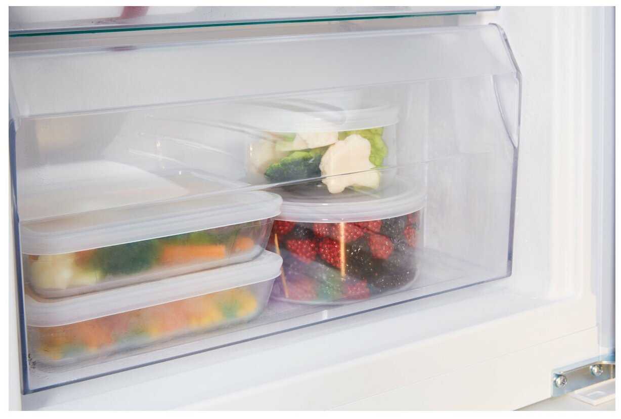 Встраиваемый холодильник Hotpoint BCB 7525 E (C AA O3) фотография 7