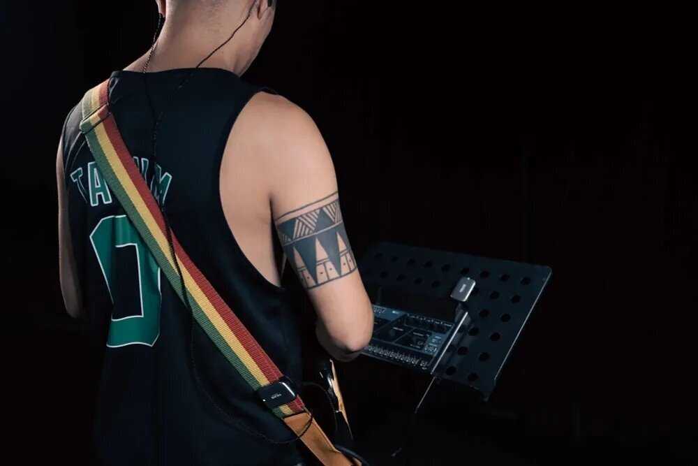 Беспроводная система ушного мониторинга Nux B-7PSM фотография 8