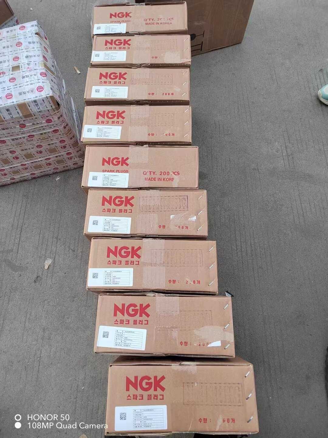 Свеча зажигания NGK Pfr7s8eg (1675) фотография 32
