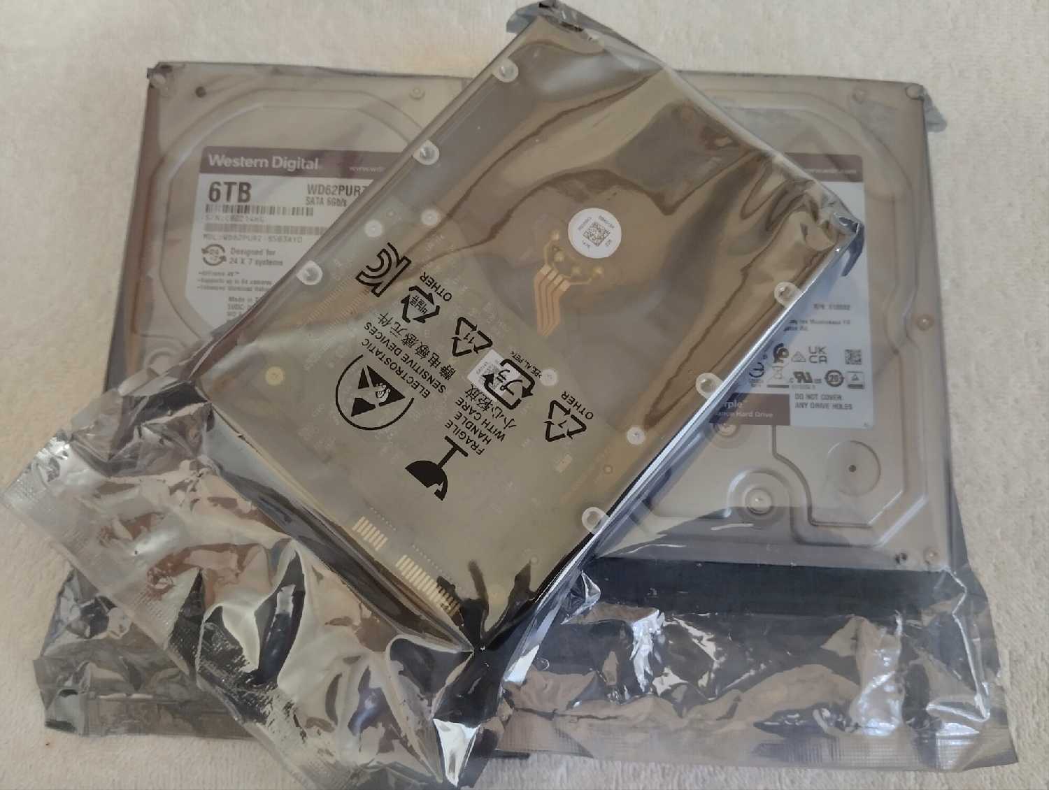 Жесткий диск Western Digital WD Purple (WD62PURZ) фотография 6