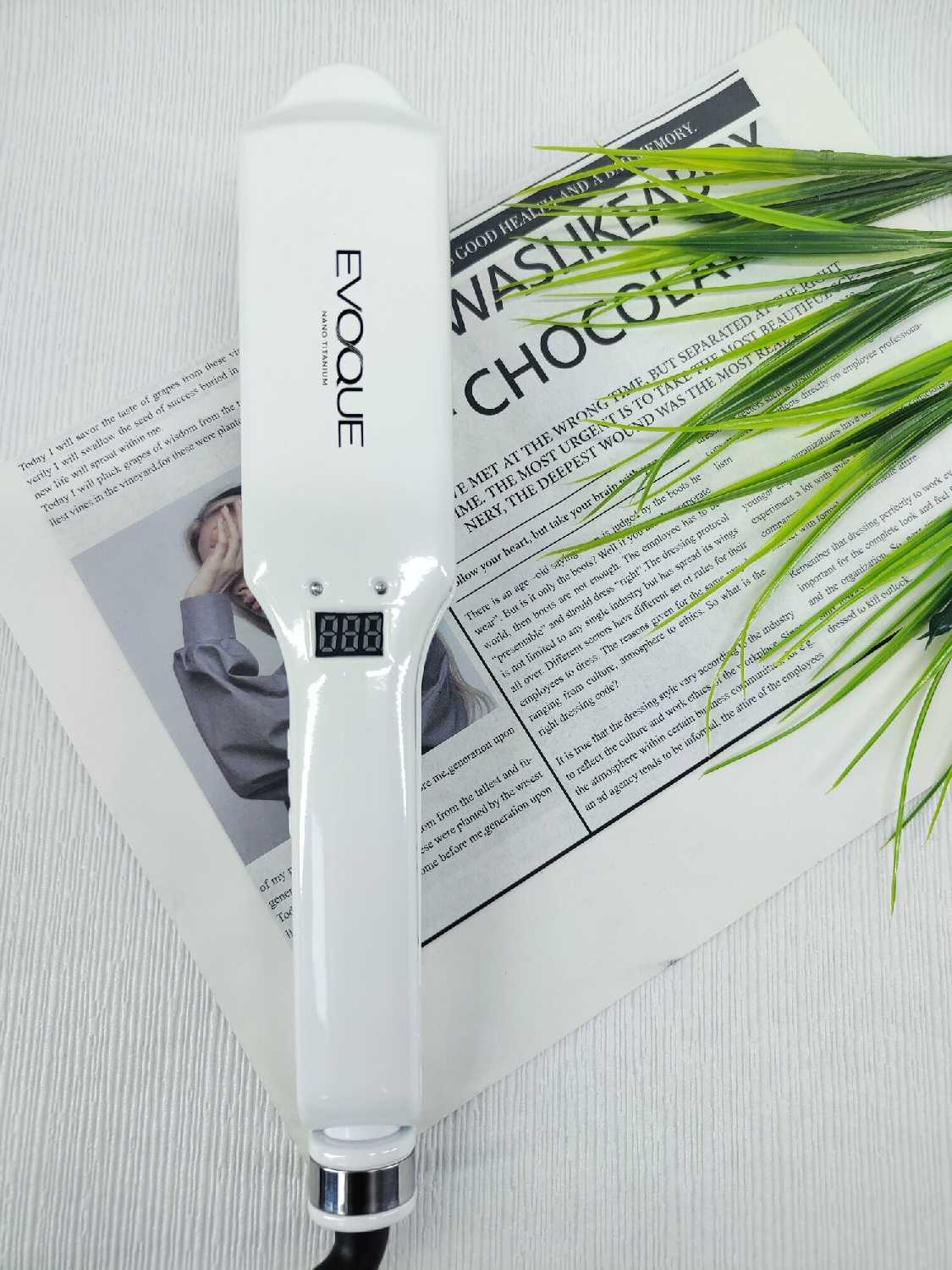 Инфракрасный и ультразвуковой утюжок широкие пластины EVOQUE Infrared & Ultrasonic фотография 6