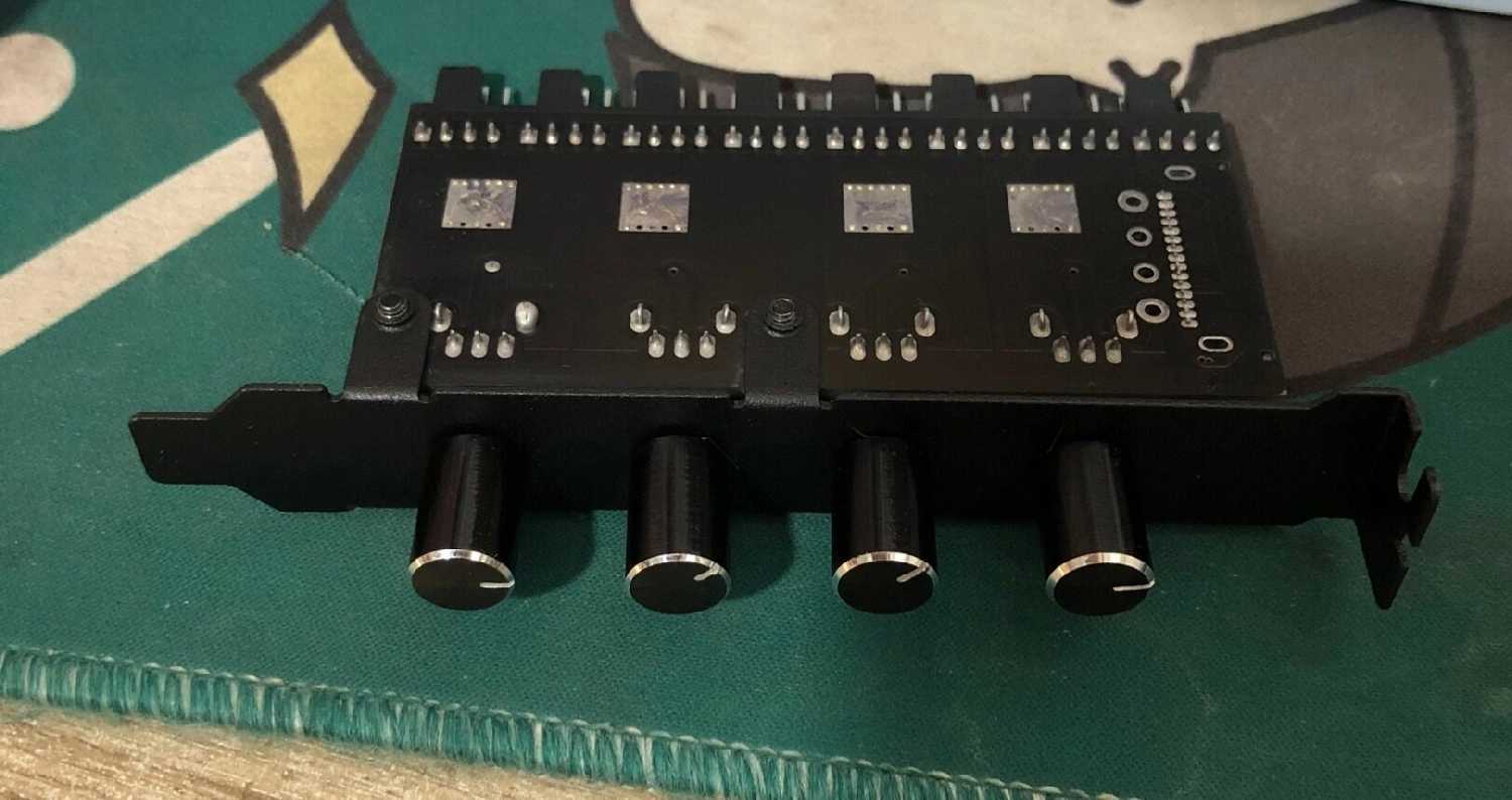 Контроллер скорости SATA Y 4-Pin (для восьми вентиляторов) фотография 2