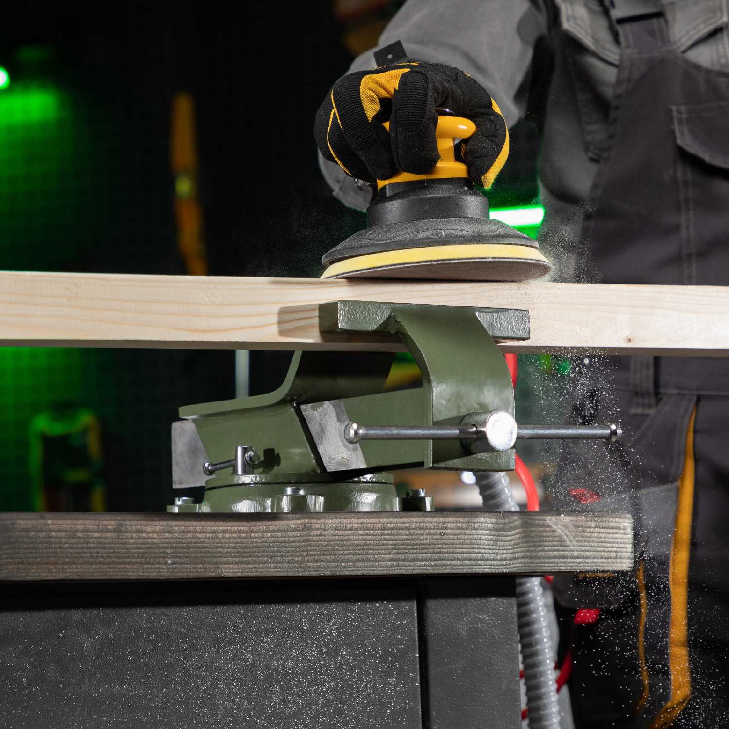 Тиски слесарные Сибртех 150 мм поворотные (18620) фотография 4