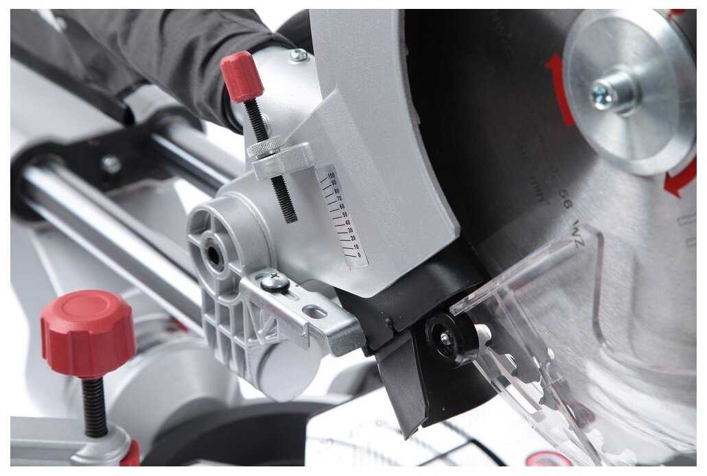 Торцовочная сетевая пила Metabo KGS 305 M фотография 10